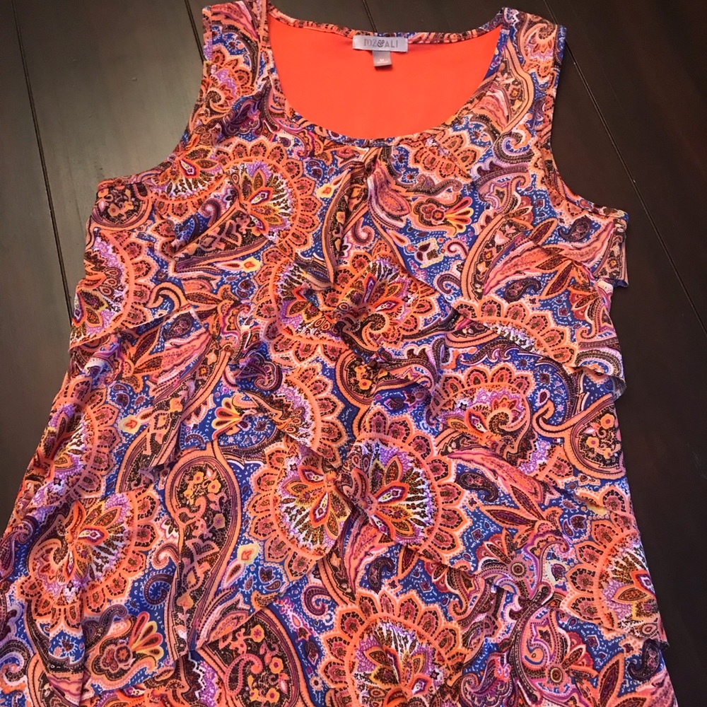 🔥 6 for $30 Paisley Ruffled Tank